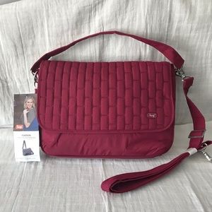 NWT Lug Pontoon Horizontal Cross-body bag
